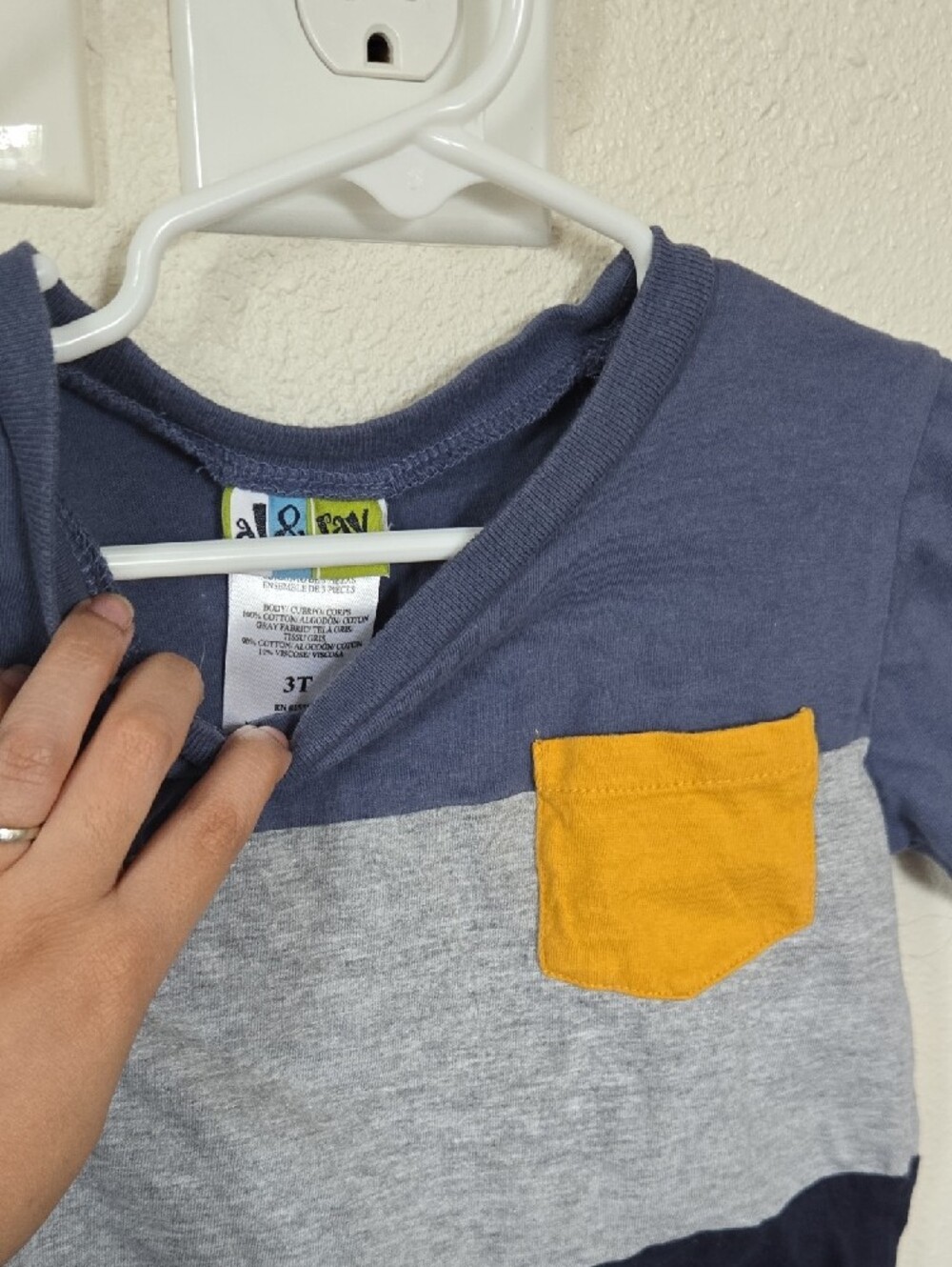 Colorblock Tee - Picture 2 of 4